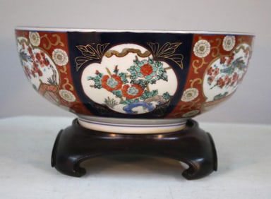 Imari Bowl on Base