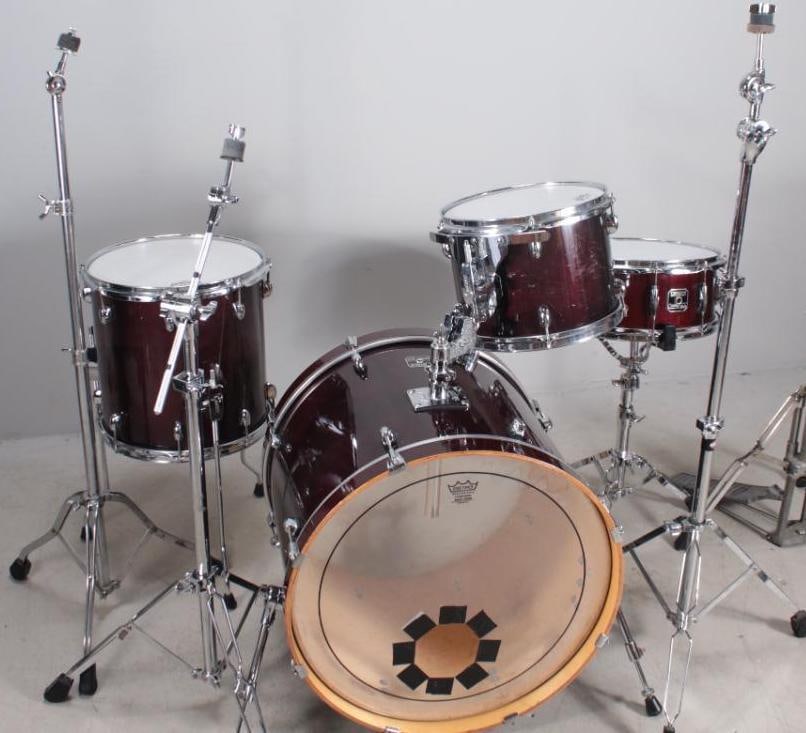 Gretsch Drum Set (1 of 9)