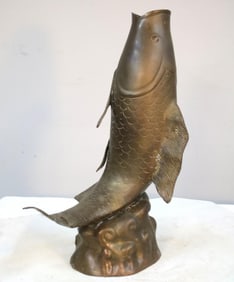 A Bronze Carp-Form Vessel