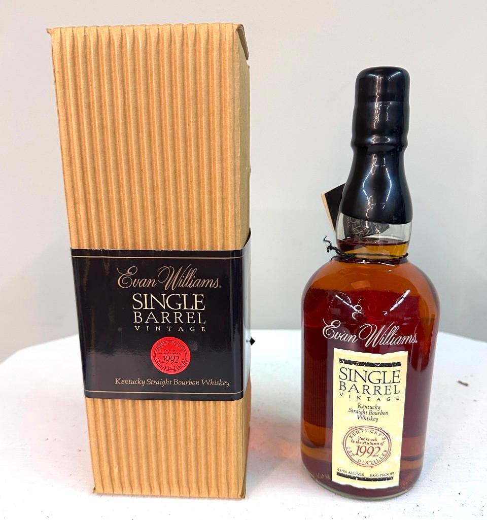 Evan Williams Single Barrel Vintage 2002 Bourbon (1 of 6)