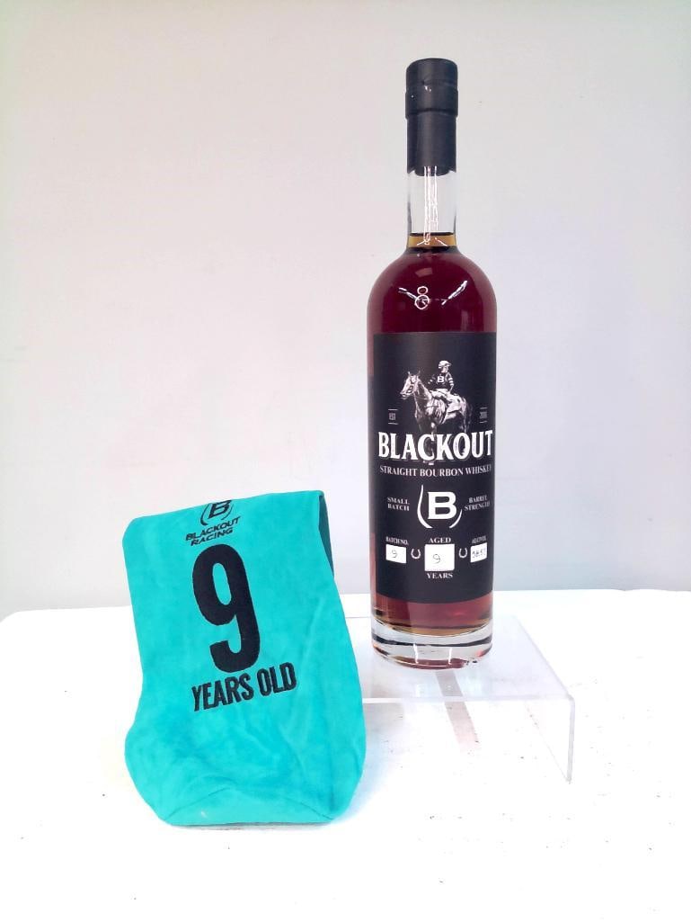 Blackout Bourbon - Small Batch - Barrel Strength: Blackout Bourbon - Small Batch - Barrel Strength Blackout Straight Bourbon Whiskey, labeled small batch and barrel strength, aged 9 years, Batch No. 9, with stated alcohol content 58.5%. The lot incl