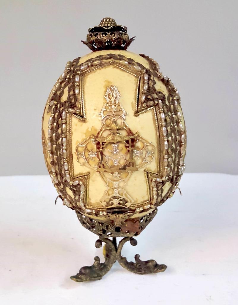 Mounted Ostrich Egg with Filigree Metal Mount (1 of 7)