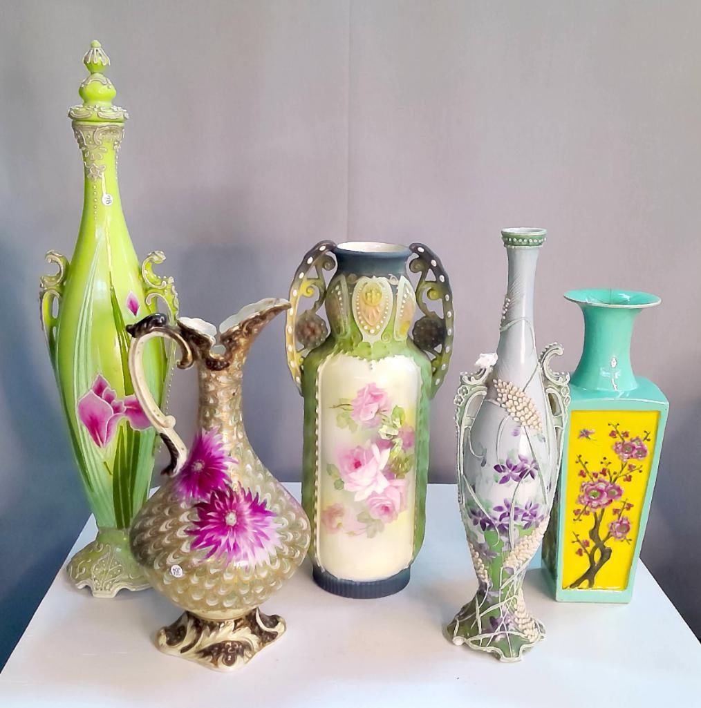 Five-Piece Assembled Decorative Porcelain Vase Group (1 of 18)