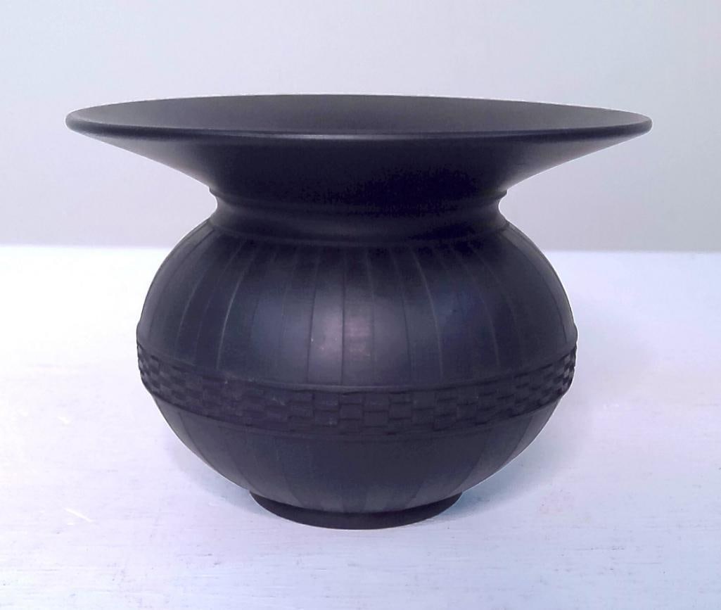 Wedgwood Black Basalt Spittoon (1 of 7)