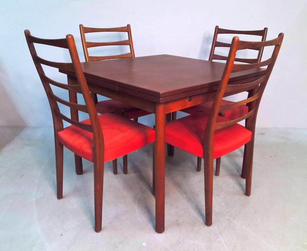 Four Svegards Dining Chairs with Modern Draw-Leaf Dining Table (1 of 18)
