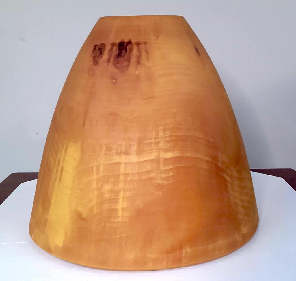 Peter Bloch Signed Turned Aspen Lampshade #1446: Hand-turned translucent Aspen wood lampshade by Peter Bloch, New Hampshire. The thinly turned shade exhibits dramatic natural grain, knot inclusions, and warm illumination when lit. Interior signed &#
