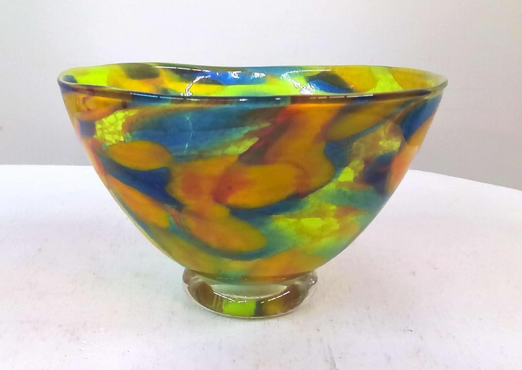 Contemporary Signed Studio Art Glass Bowl: Hand-blown studio art glass bowl of footed conical form, measuring approximately 8 inches in diameter. Decorated with vibrant abstract swirls and mottled inclusions in chartreuse, amber, cobalt blue, 
