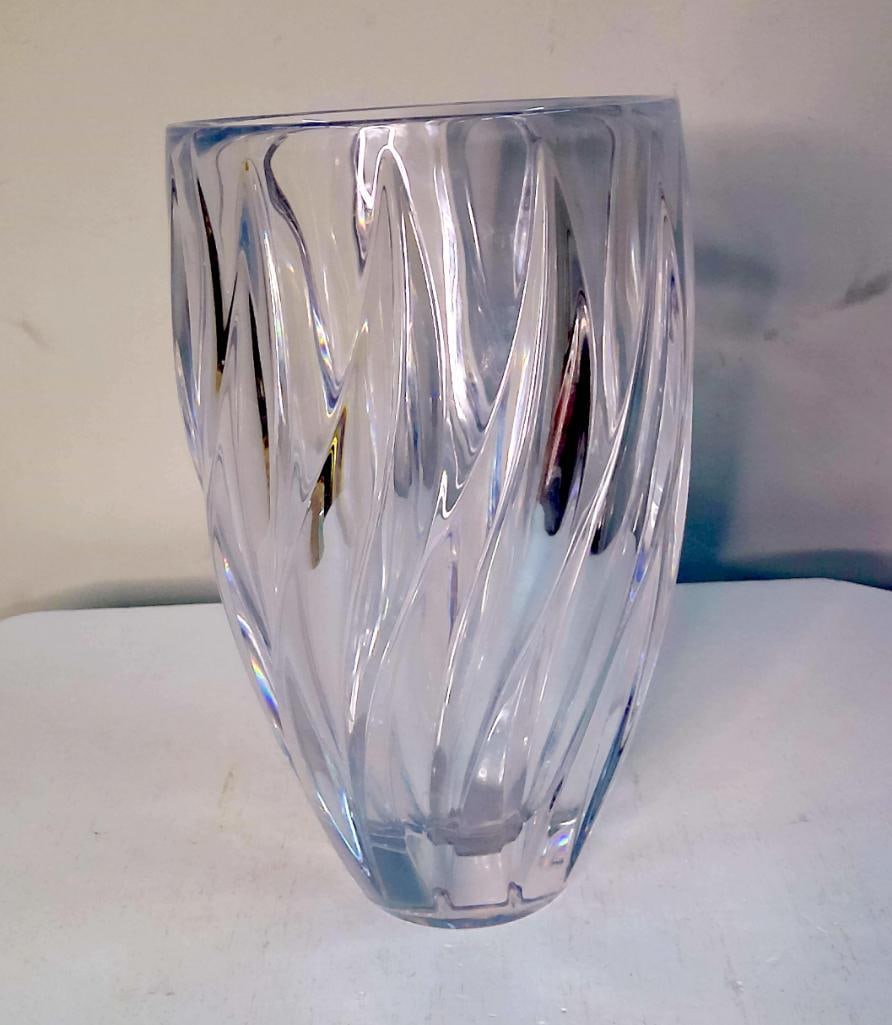 Miller Rogaska Crystal Vase: Slovenian clear lead-crystal vase of oval section, with a tapered body and deeply cut, elongated flame-form facets producing strong prismatic reflections. Crystal Acid-etched “Miller’s Rogaska&rdq