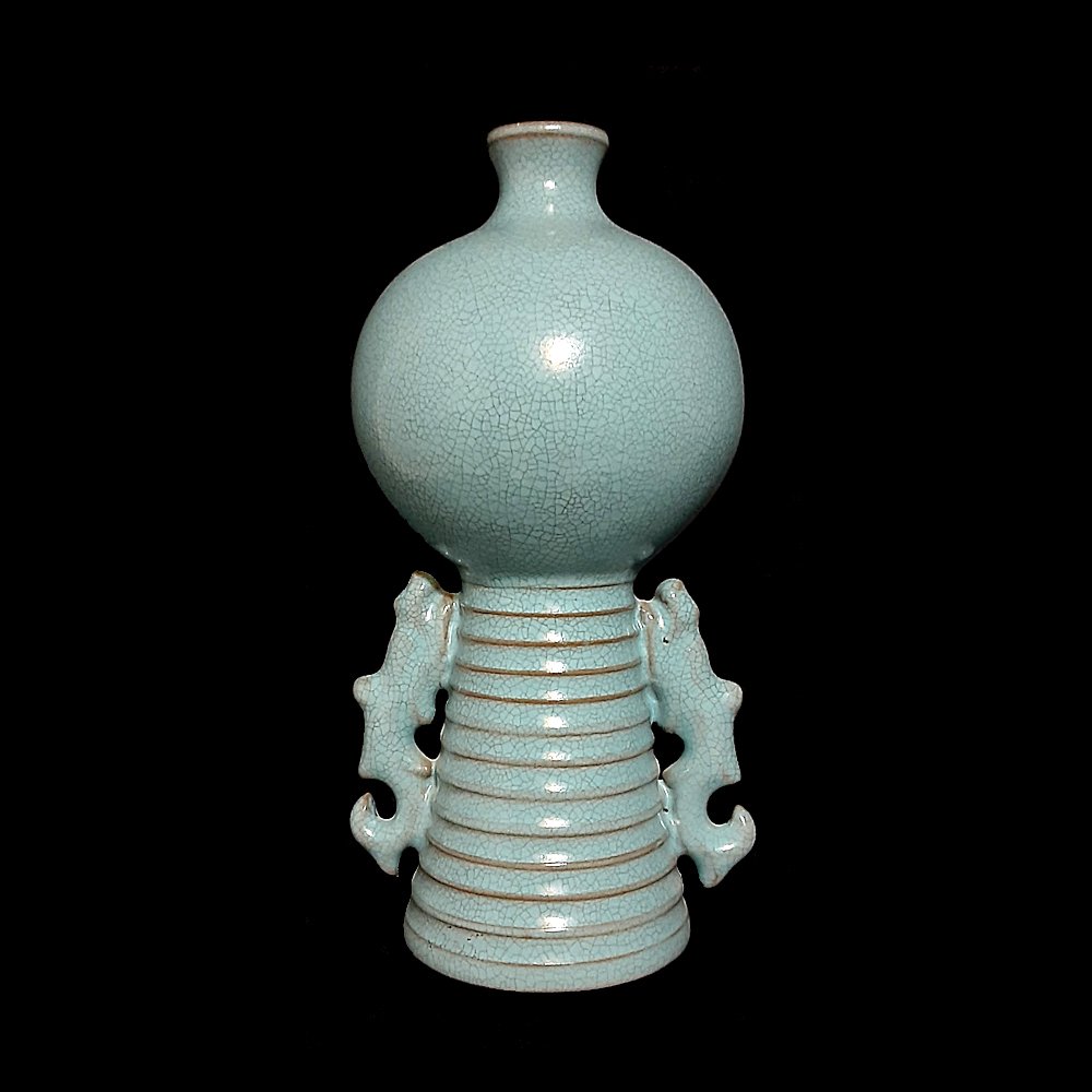 FABULOUS RU KILN SKY BLUE VASE UNIQUE SHAPE QING (1 of 6)