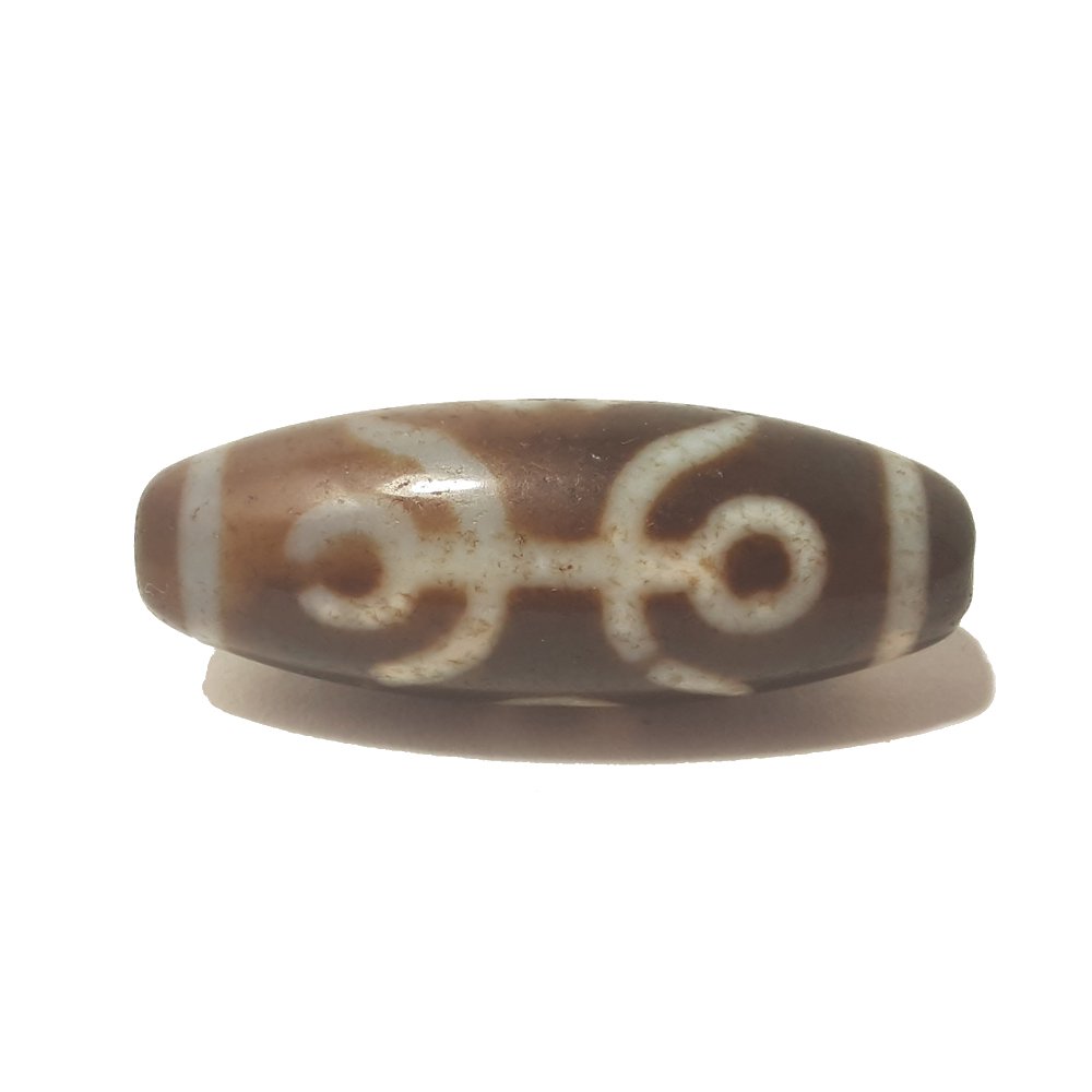 A SUPERB  ANCIENT ANTIQUE TANG AGATE DZI LIUYAU BEAD (1 of 4)