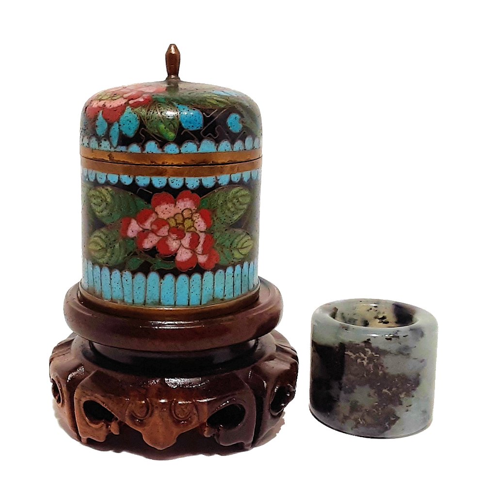 QING CHINESE CLOISONNE BOX WITH JADEITE ARCHER’S RING (1 of 3)