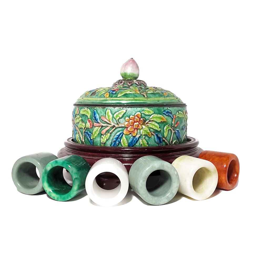 SUPERB CHINESE ENAMEL BRONZE BOX 6 JADE ARCHER RING (1 of 4)