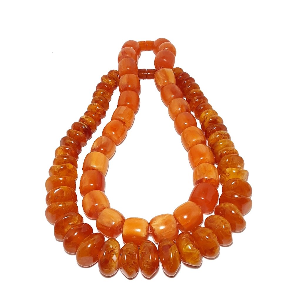 TWO STUNNING NECKLACES BUTTERSCOTCH AMBER RESIN (1 of 2)