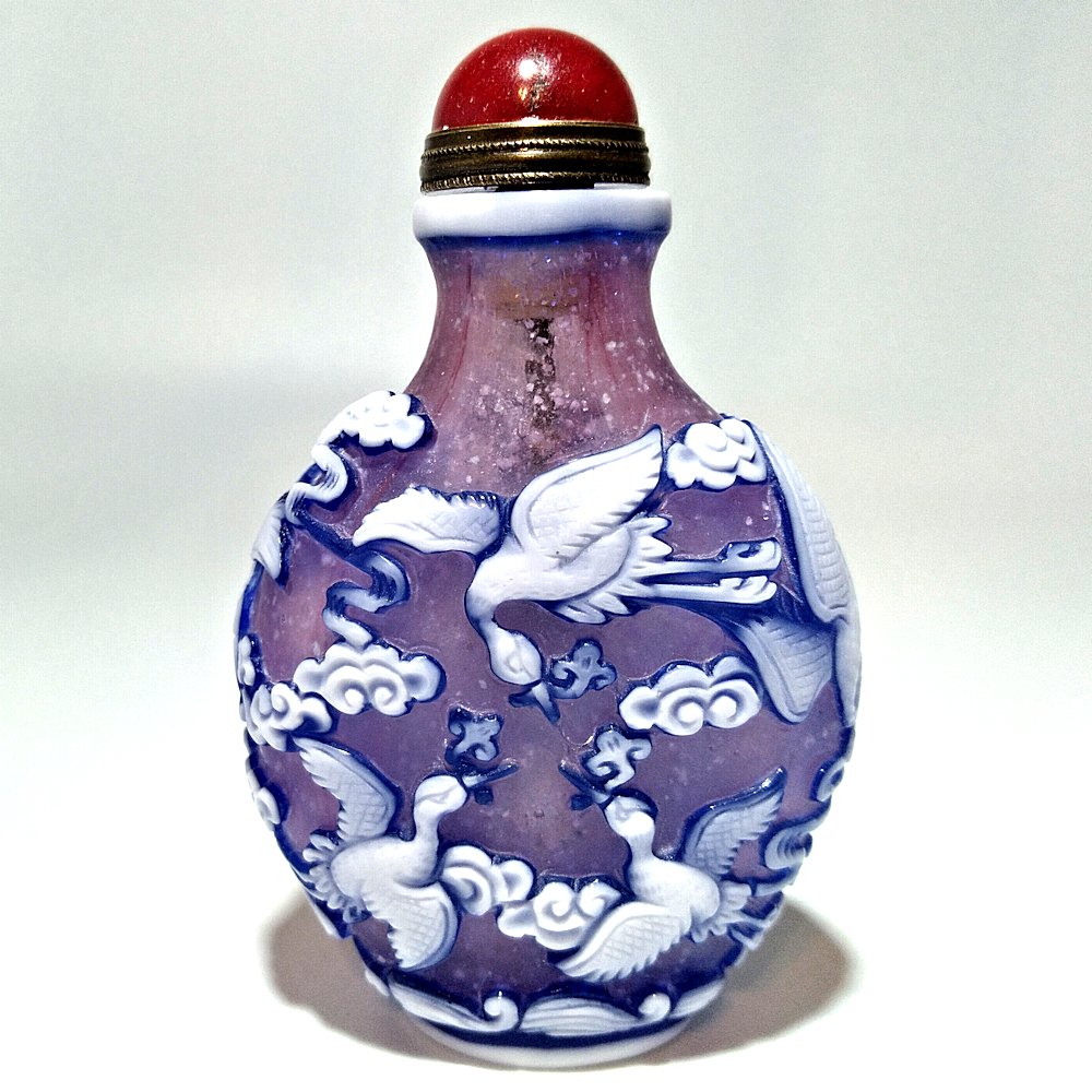 WONDERFUL PEKING GLASS SNUFF BOTTLE STORKS QIANLONG (1 of 7)