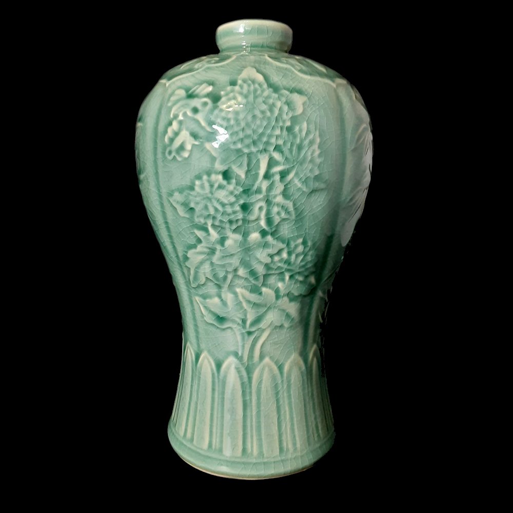 ANTIQUE KOREAN  CARVED CELADON  MEIPING VASE (1 of 4)