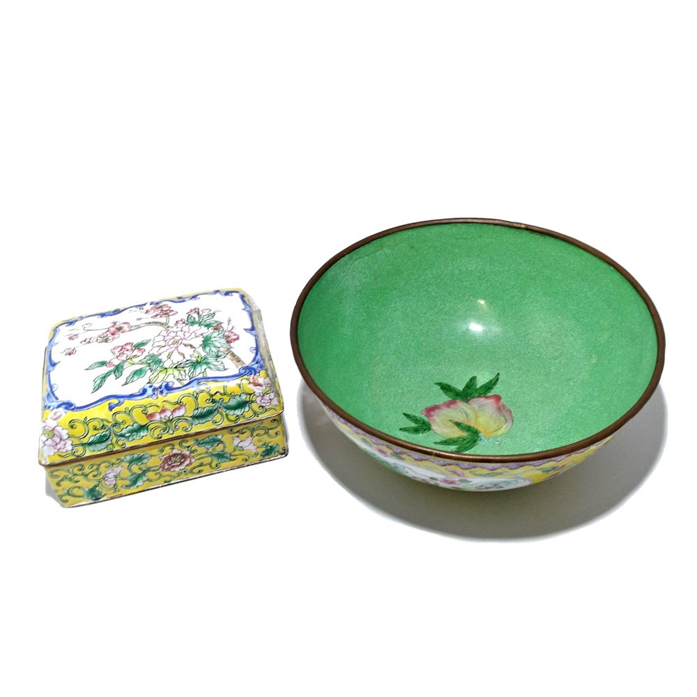 LOT OF 2 ITEMS CHINESE CANTON ENAMEL BOX AND BOWL (1 of 8)