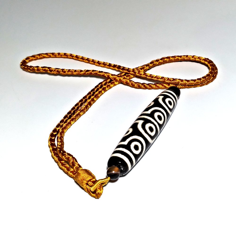 OUTSTANDING SINO TIBETAN AGATE MASTER DZI BEAD 67MM (1 of 4)