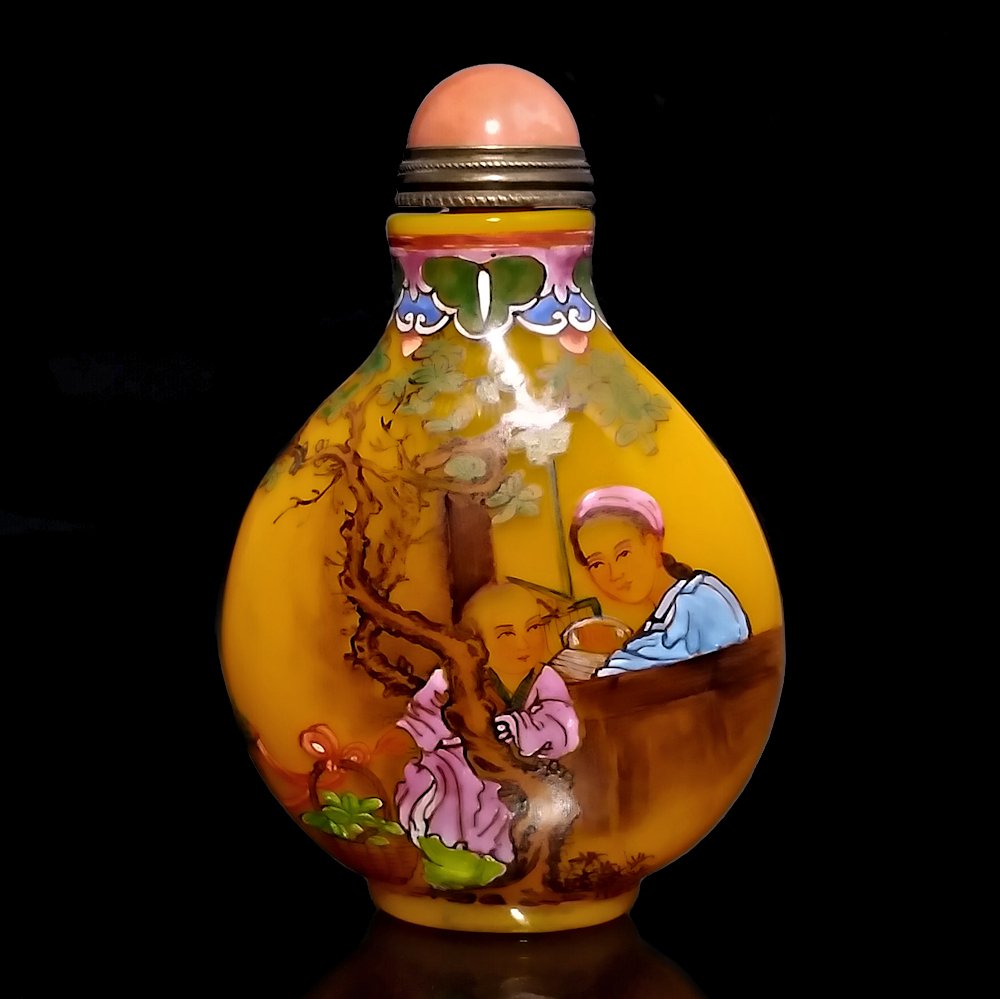 FINE CHINESE  ENAMEL SNUFF BOTTLE MOTHER CHILD (1 of 8)