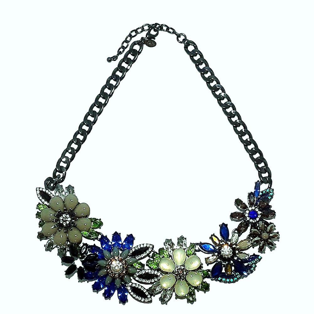 Festive Joan Rivers bib necklace Designer Jewelry (1 of 4)