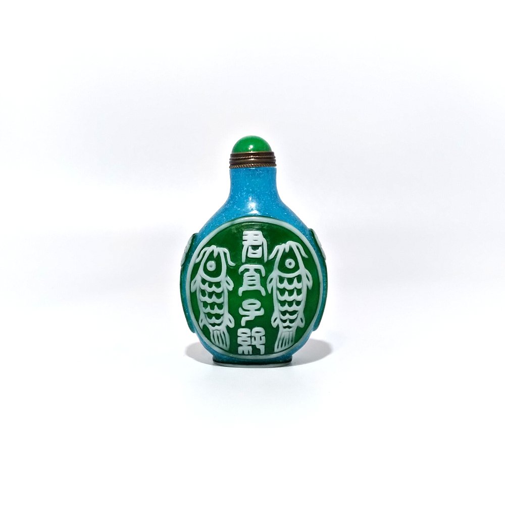 SUPERB PEKING GLASS SNUFF BOTTLE INSCRIPTION QIANLONG (1 of 6)