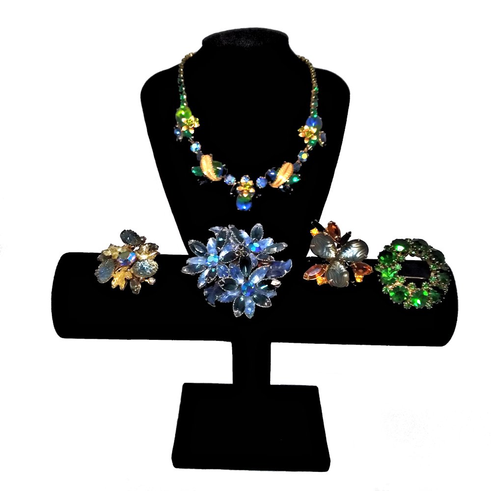 4 BROOCHES, NECKLACE VINTAGE RHINESTONES WEISS JULIANA (1 of 14)