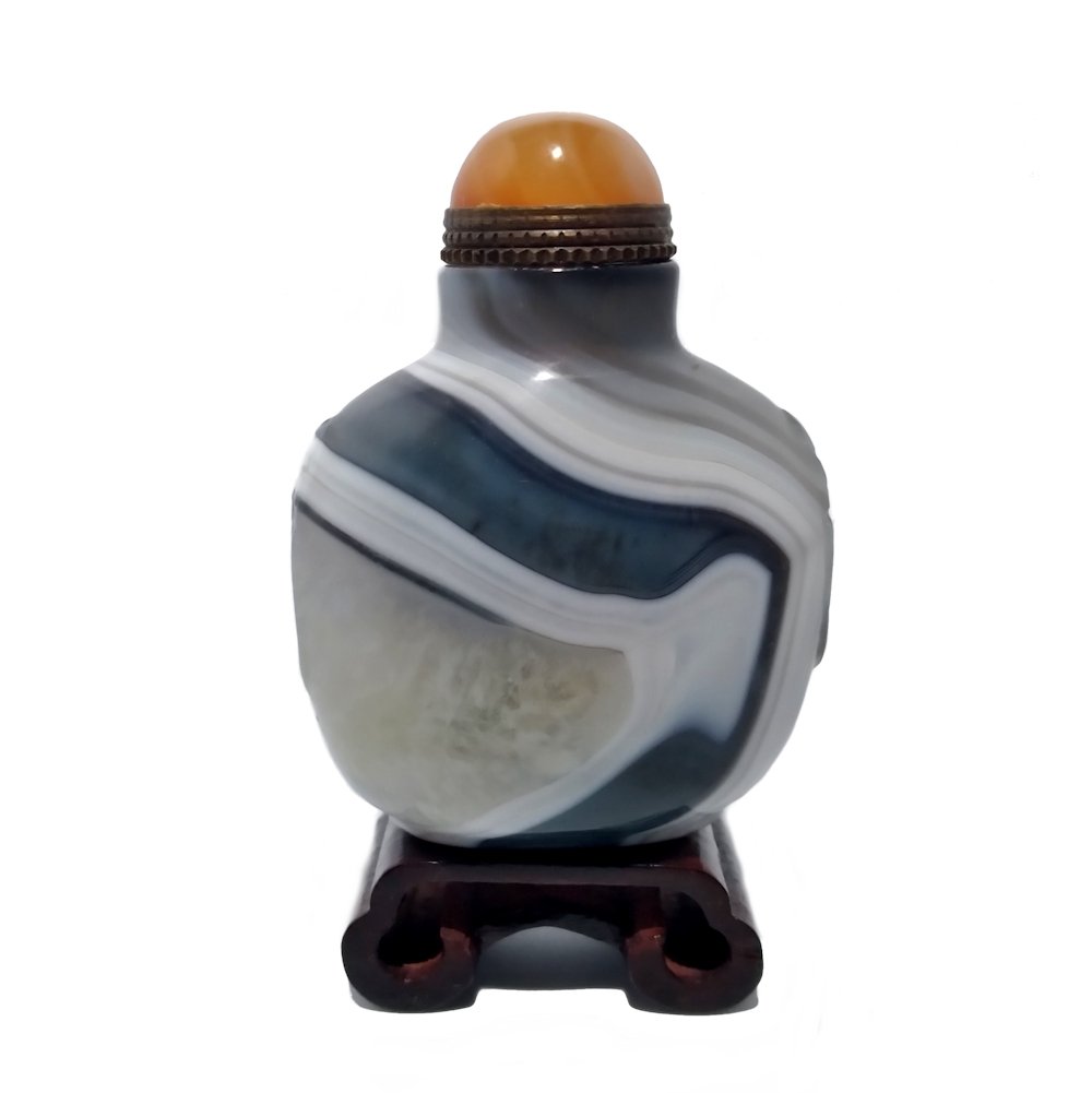 BREATHTAKING CARVED BANDED AGATE CHINESE SNUFF BOTTLE (1 of 11)