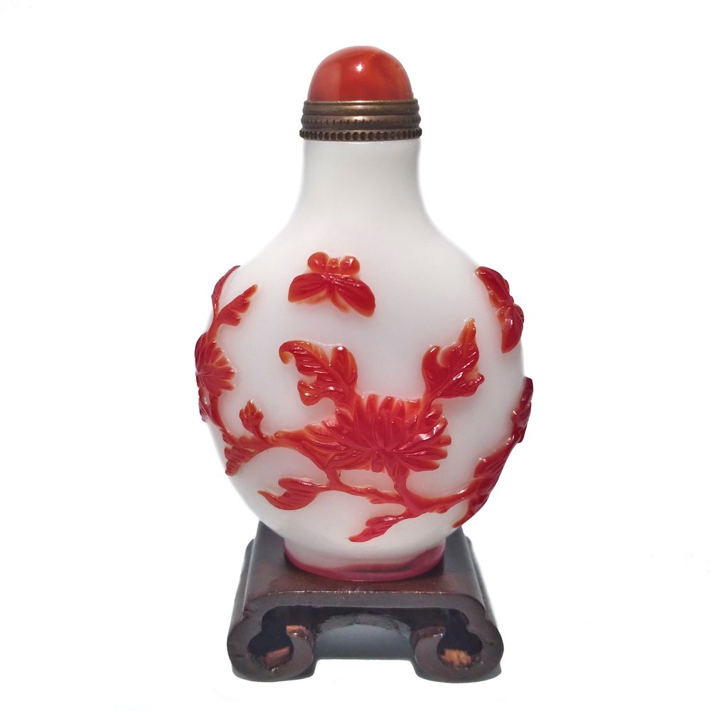 FINE ANTIQUE CHINESE GLASS OVERLAY SNUFF BOTTLE BUTTERFLY PEONY (1 of 10)