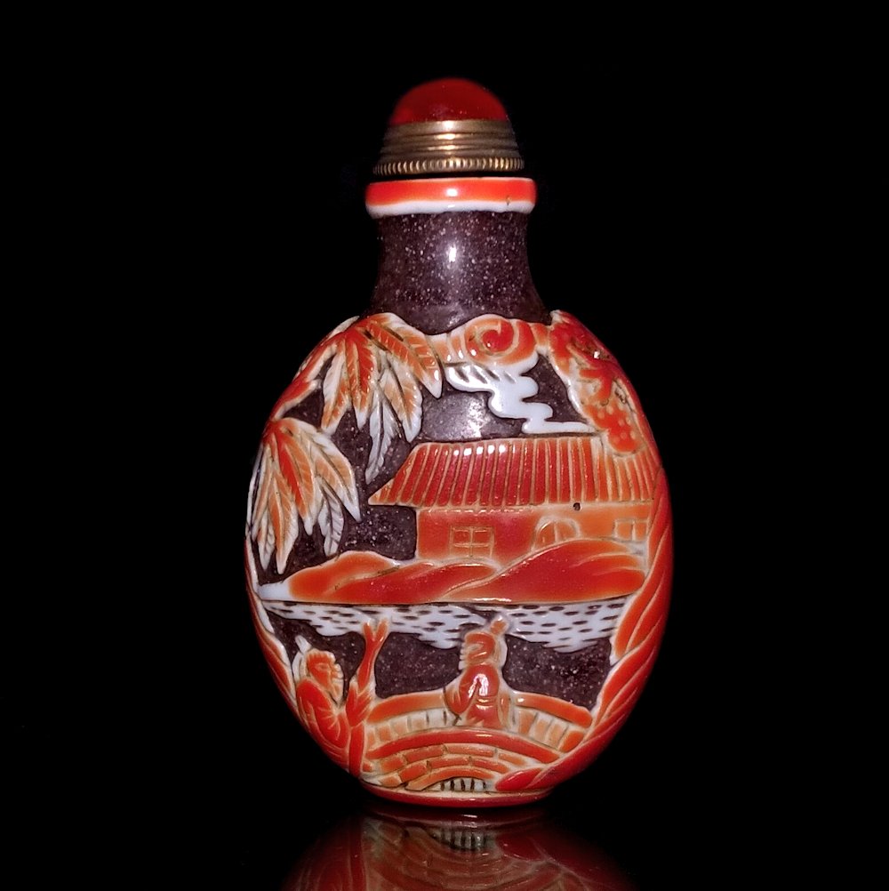 SUPERB PEKING GLASS SNUFF BOTTLE PAGODA BOAT PEOPLE (1 of 8)