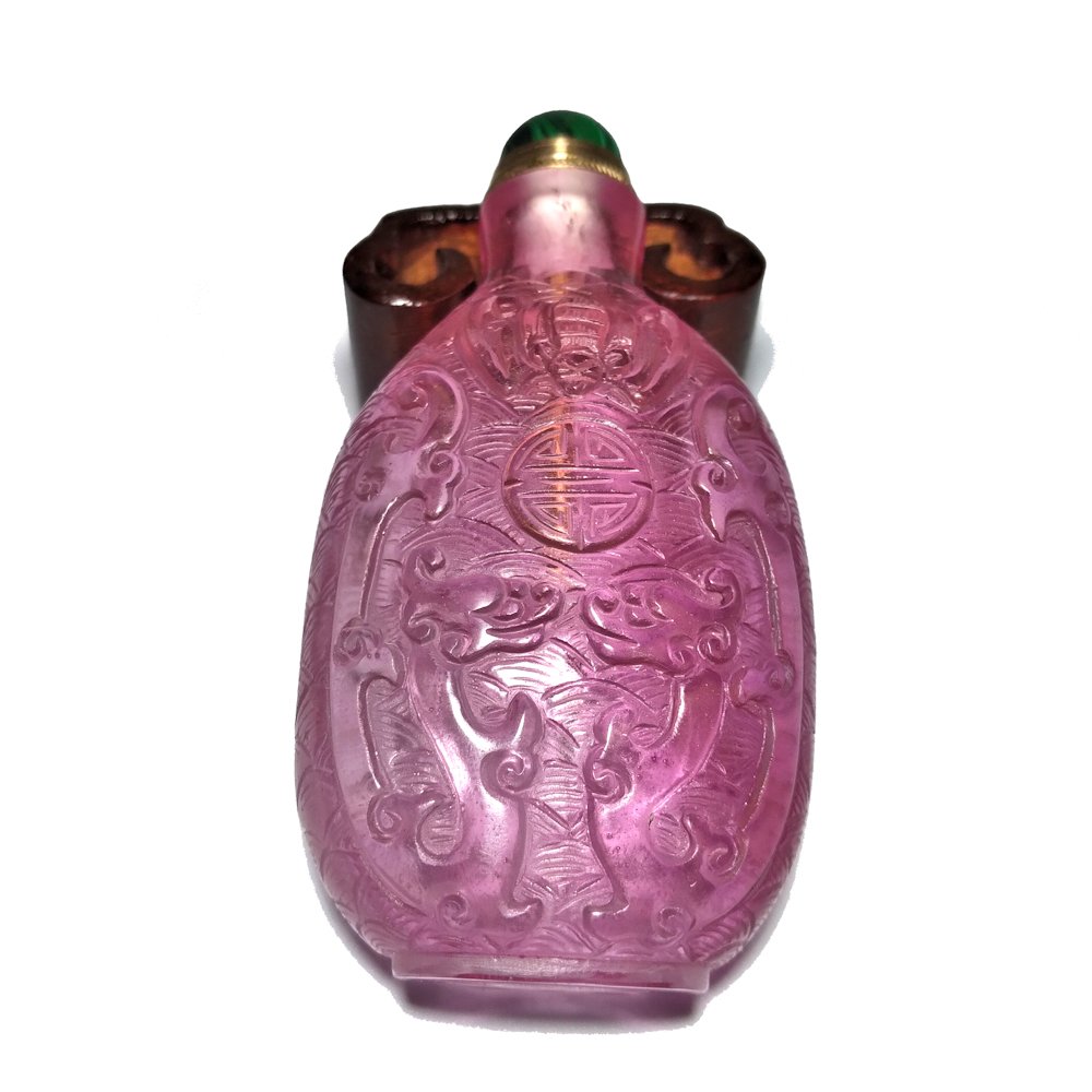 A FINE CHINESE CARVED ROSE GLASS SNUFF BOTTLE SHOU (1 of 10)