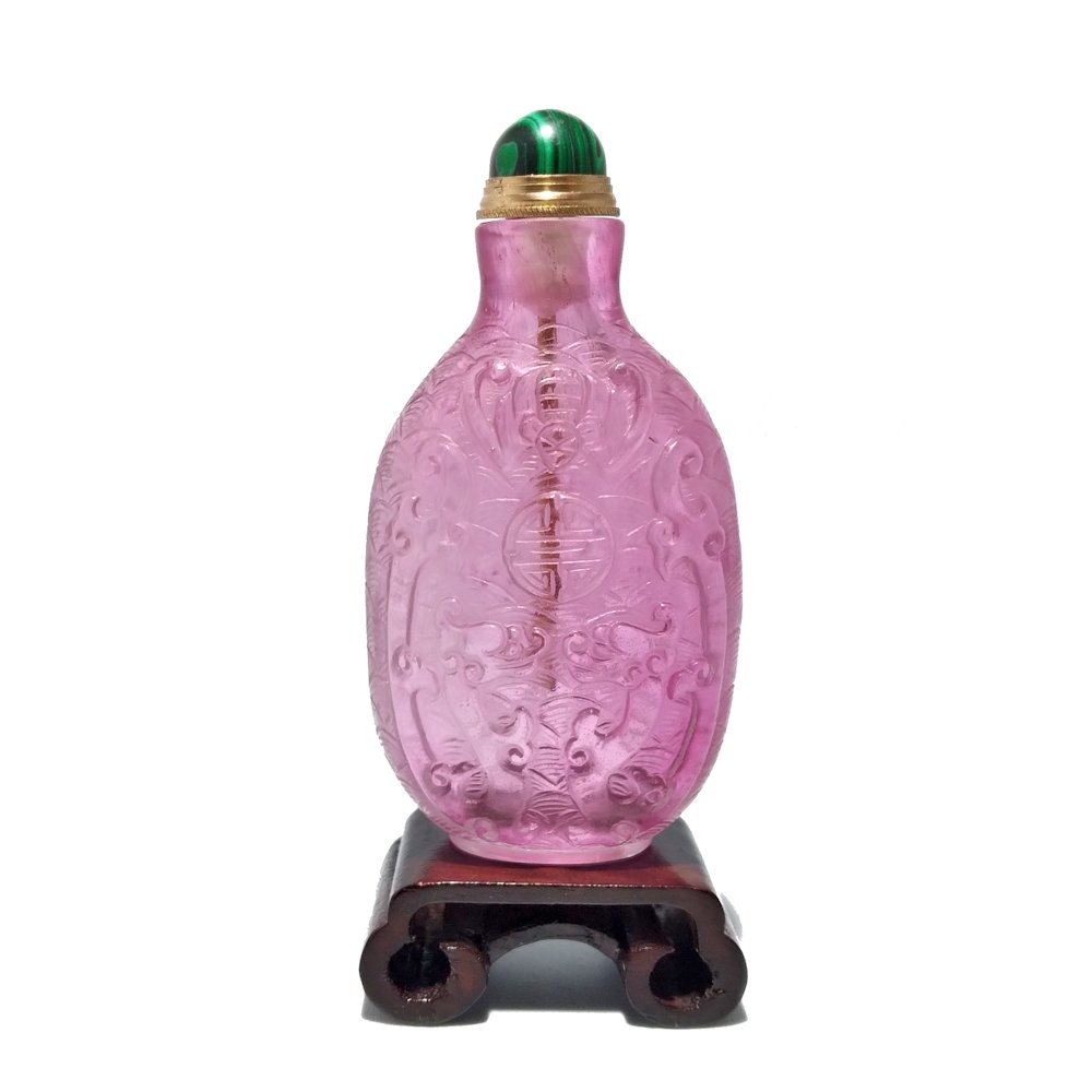 A FINE CHINESE CARVED ROSE GLASS SNUFF BOTTLE SHOU (1 of 9)