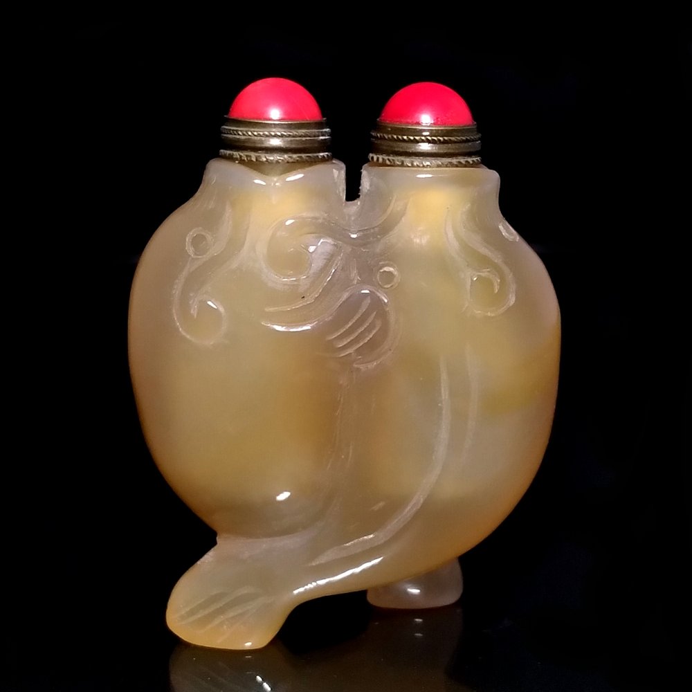 FINE CHINESE CARVED AGATE DOUBLE SNUFF BOTTLE (1 of 8)