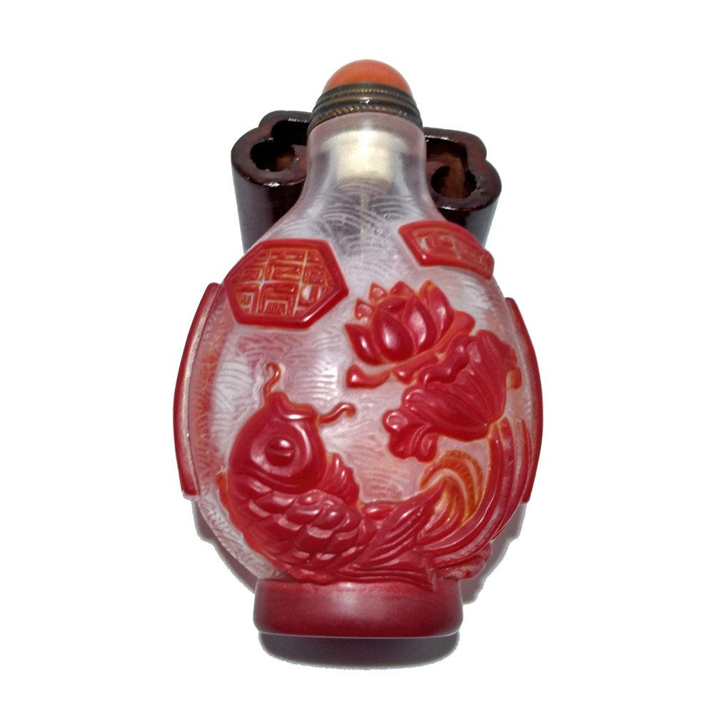 A STUNNING CHINESE PEKING OVERLAY SNUFF BOTTLE SEAL SCHOOL KOI (1 of 9)