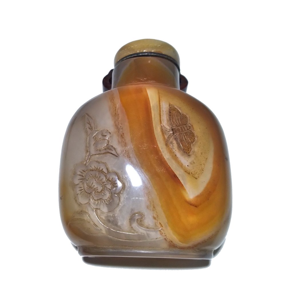 VERY FINE CHINESE AGATE SNUFF BOTTLE CARVED BOTH SIDES (1 of 10)