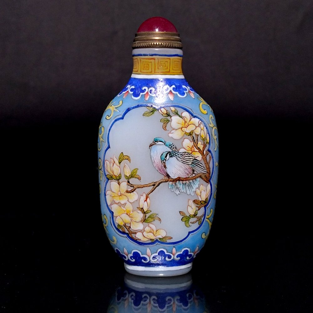 SUPERB CHINESE ENAMEL SNUFF BOTTLE BIRDS FLORA (1 of 7)