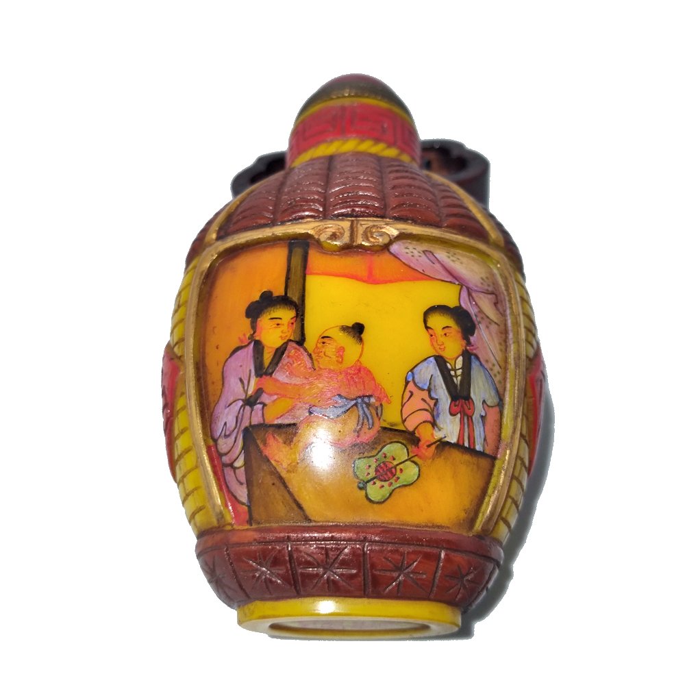 A SUPERB CHINESE ENAMEL GLASS OVERLAY SNUFF BOTTLE (1 of 9)