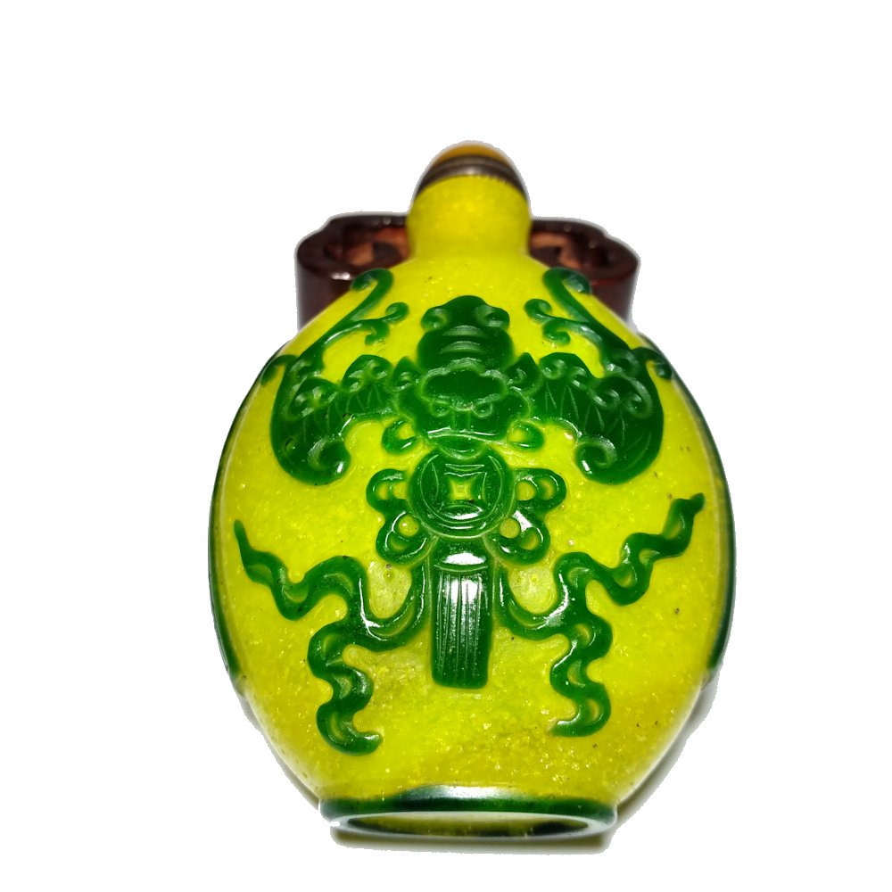 A FINE CHINESE SNUFF BOTTLE YELLOW PEKING GLASS (1 of 9)