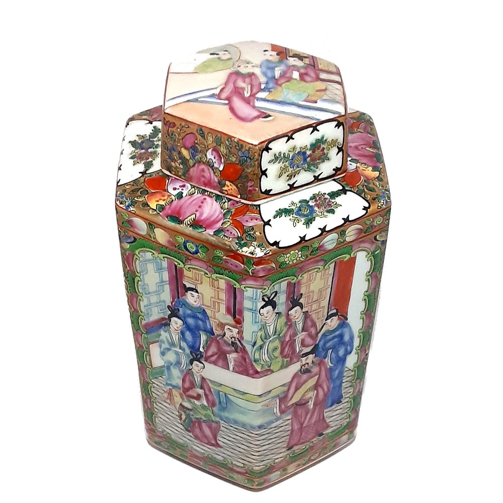 FINE CHINESE LIDDED JAR IMPERIAL SCENES (1 of 6)