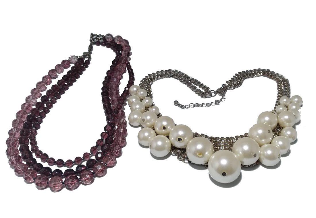 DESIGNER COSTUME JEWELRY LOT TWO STUNNING  NECKLACES (1 of 2)