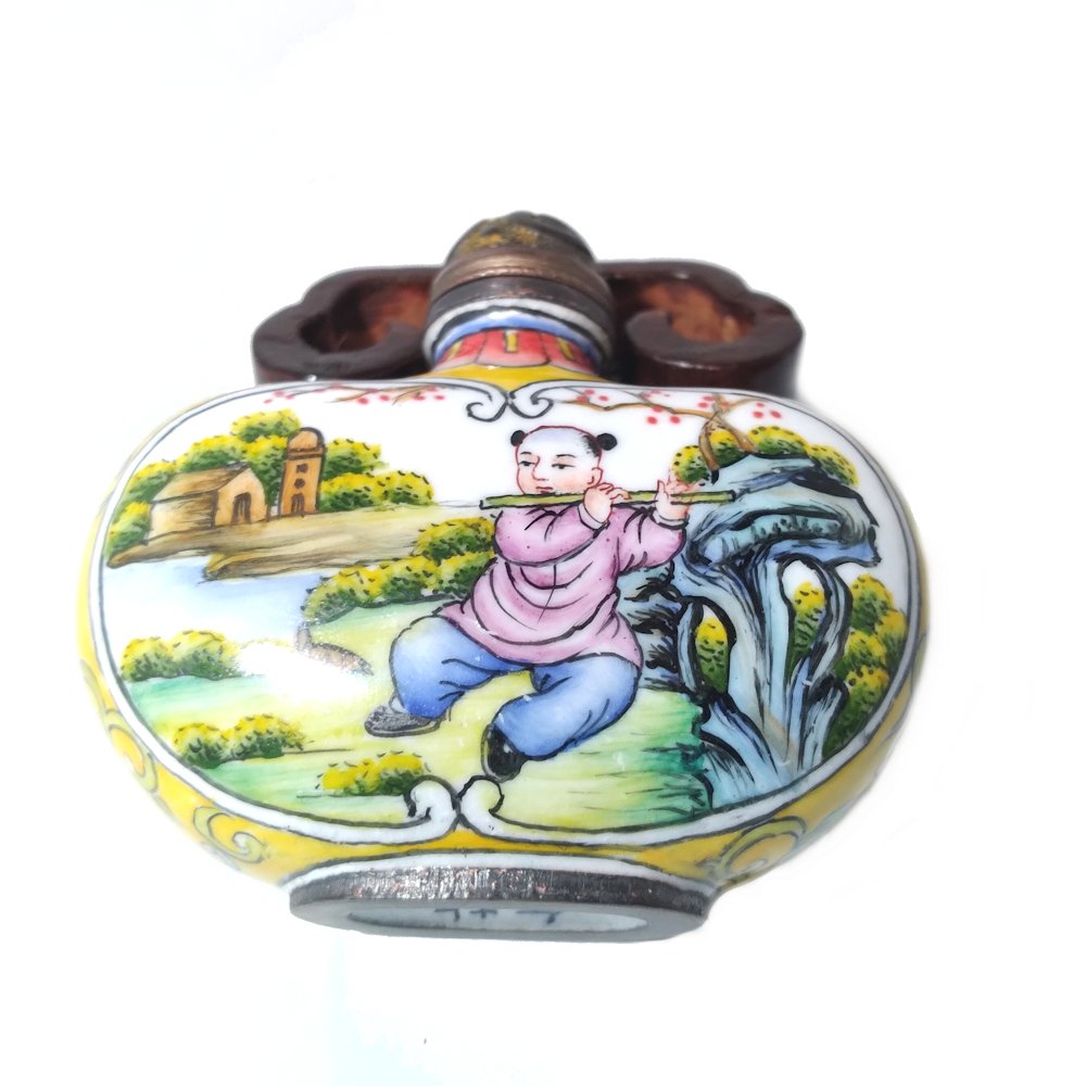 CHINESE ENAMEL ON COPPER SNUFF BOTTLE MOTHER CHILD LANDSCAPE (1 of 9)
