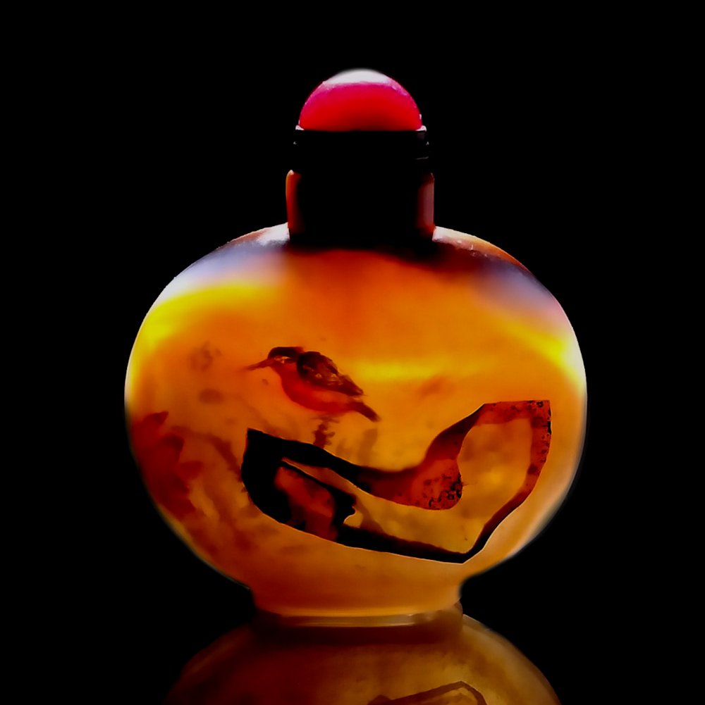 RARE CHINESE INSIDE PAINTED AGATE SNUFF BOTTLE (1 of 10)