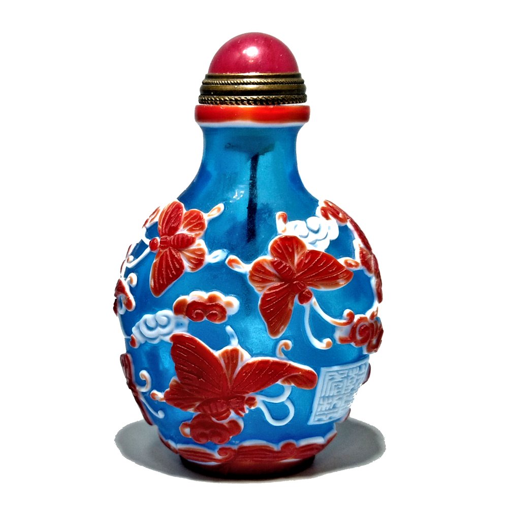 SUPERB CHINESE OVERLAY GLASS SNUFF BOTTLE BUTTERLIES (1 of 6)