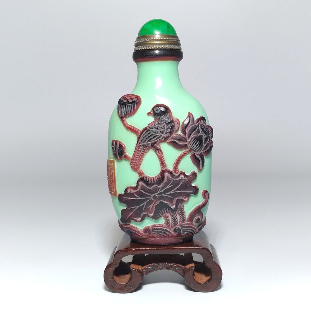 SUPERB PEKING GLASS SNUFF BOTTLE BIRDS LOTUS (1 of 9)
