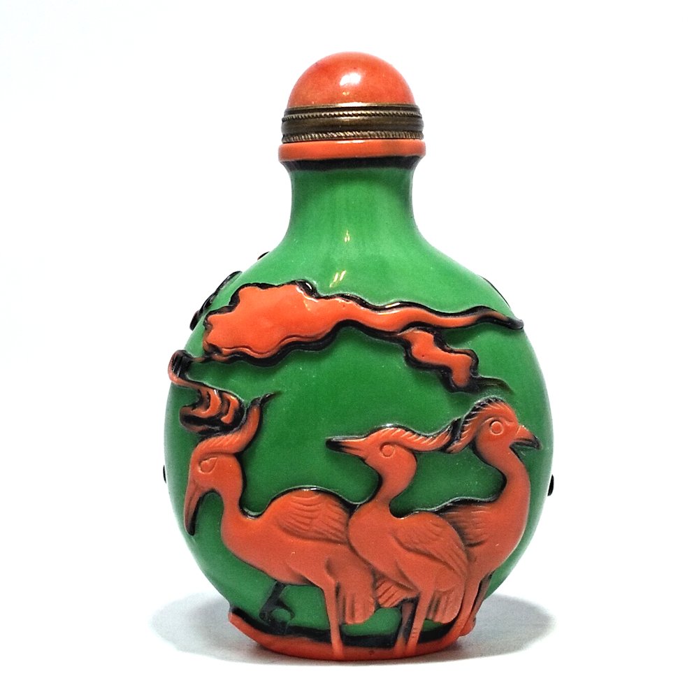 BEAUTIFUL PEKING GLASS SNUFF BOTTLE STORKS QIANLONG (1 of 6)