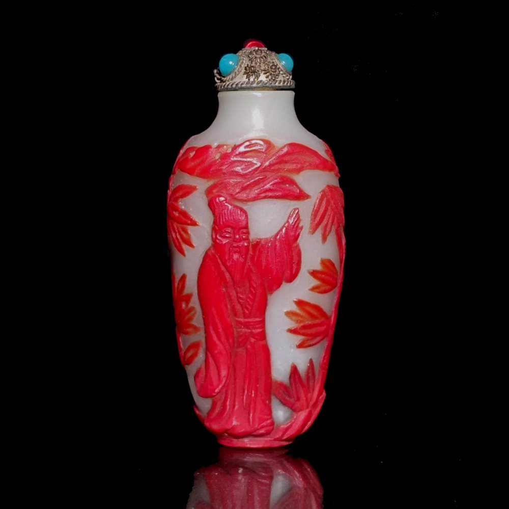 RED CHINESE OVERLAY GLASS SNUFF BOTTLE IMMORTALS 19C (1 of 8)