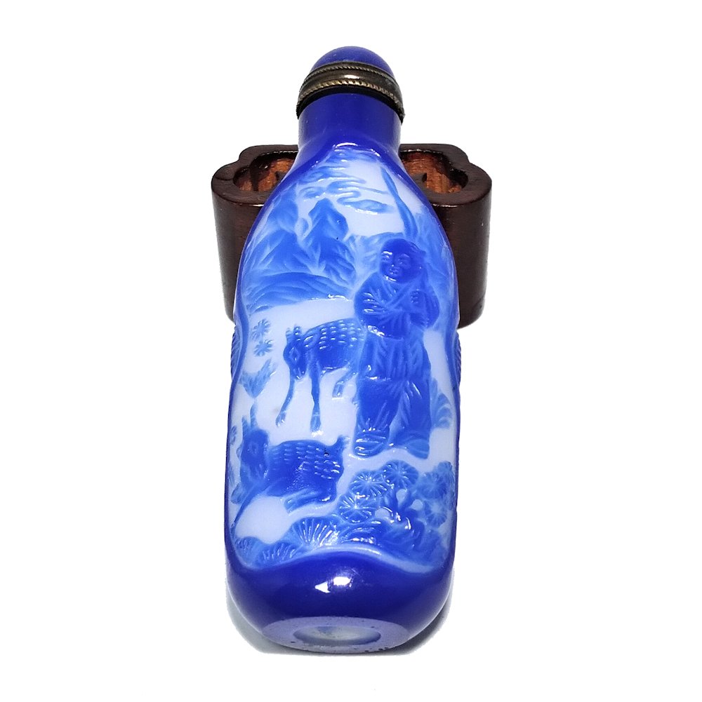 SUPERB 19C  CHINESE OVERLAY SNUFF BOTTLE IMMORTALS LANDSCAPE (1 of 8)