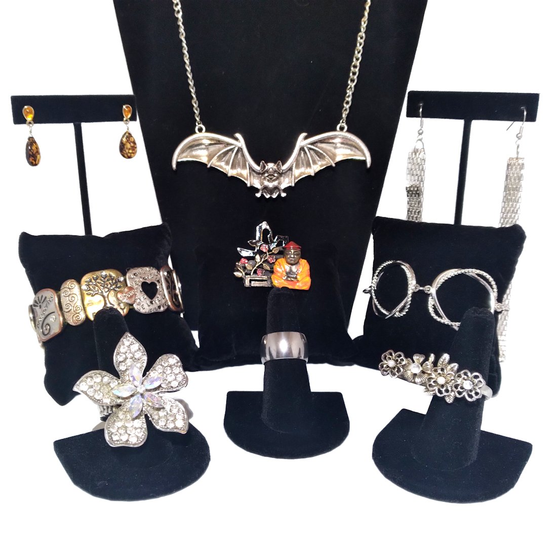 AN EXCITING LOT OF COSTUME JEWELRY (1 of 3)