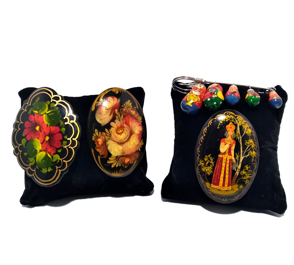 4 BEAUTIFUL VINTAGE RUSSIAN BROOCHES (1 of 3)