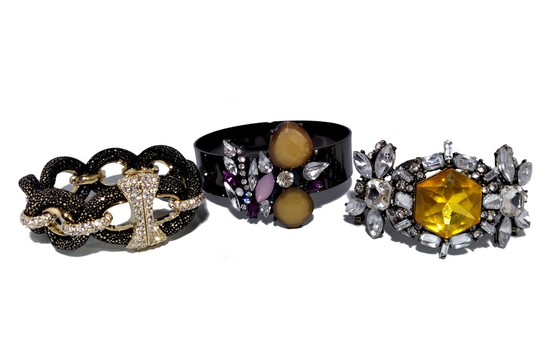 VINTAGE BANGLES, BRACELET LOT COSTUME JEWELRY LOT  RHINESTONES (1 of 4)