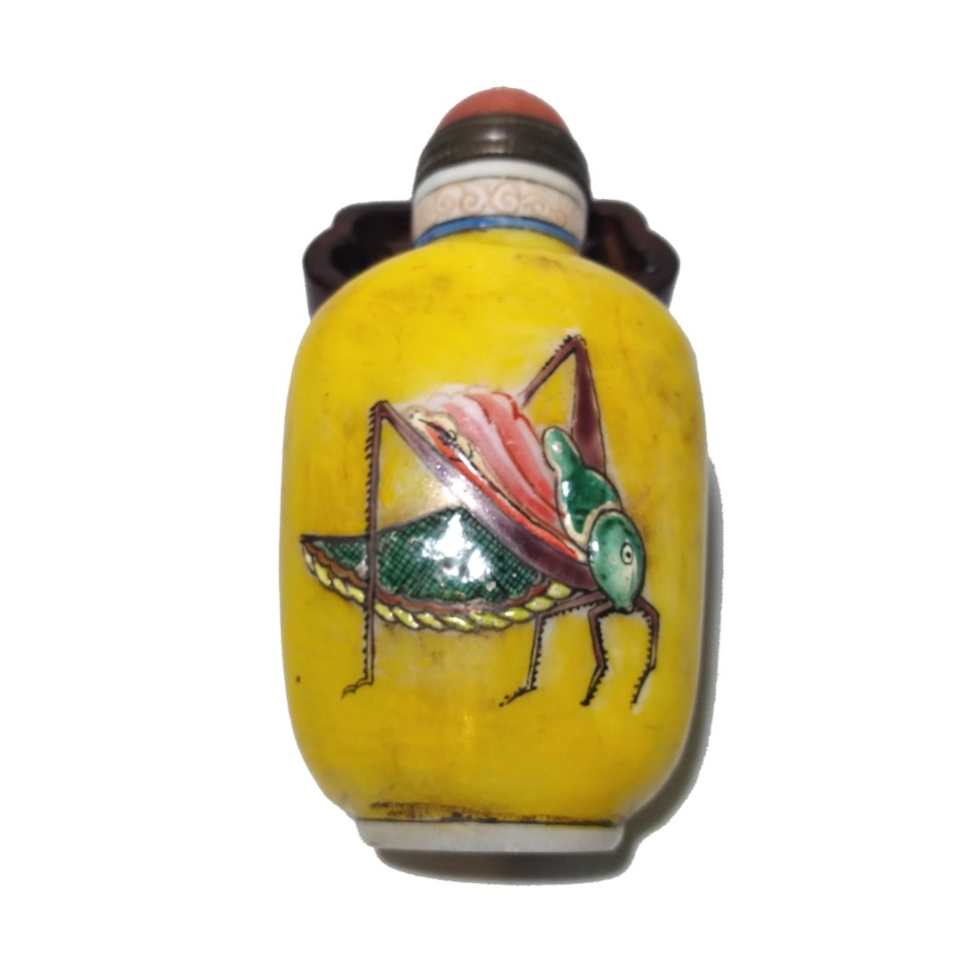 CHINESE SNUFF BOTTLE YELLOW ENAMEL ON GLASS CRICKET QIANLONG MARK: THE FINE SNUFF BOTTLE IS COVERED WITH YELLOW ENAMEL OVER WHITE GLASS. IT DEPICTS A CRICKET IN GREAT DETAIL AND VIVID COLORS. THE BOTTLE BEARS A QIANLONG MARK.