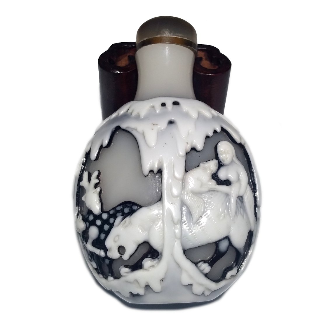 OUTSTANDING CHINESE  PEKING GLASS SNUFF BOTTLE SNOW SCENE WOMAN TIGER CAMEL (1 of 8)